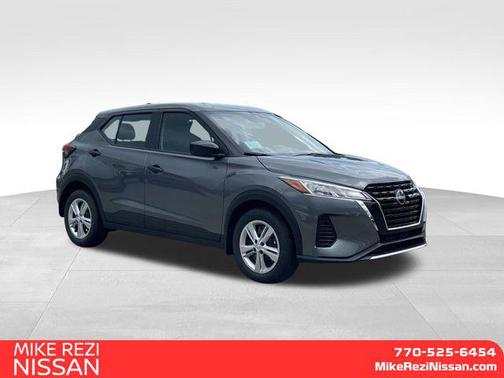 2025 Nissan Kicks S