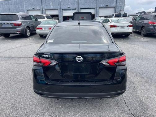 2020 Nissan Versa 1.6 S