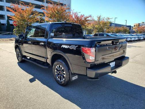 2023 Nissan Titan PRO-4X