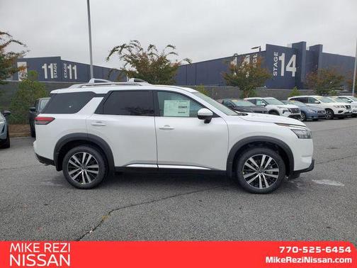 2025 Nissan Pathfinder Platinum FWD