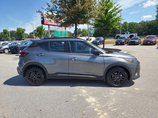 Gun Metallic 2023 Nissan Kicks SR