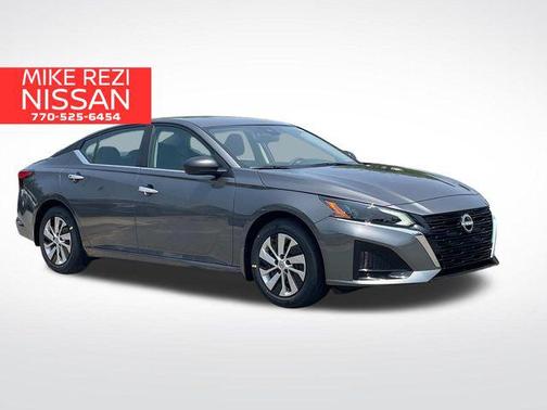 2025 Nissan Altima S FWD
