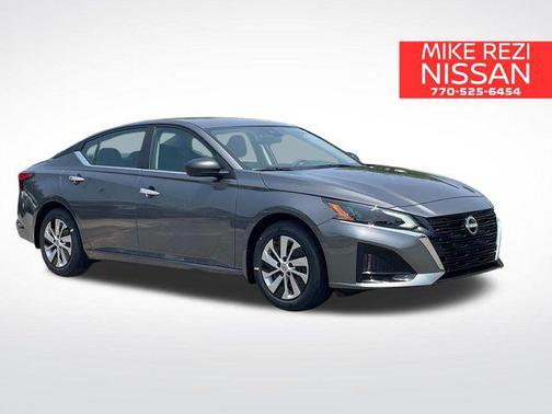 2025 Nissan Altima S FWD