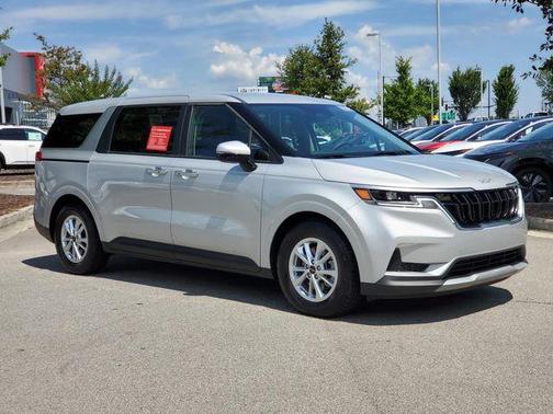 2023 Kia Carnival LX