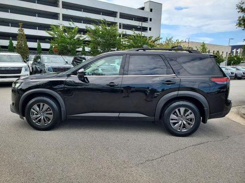 2022 Nissan Pathfinder SV 2WD