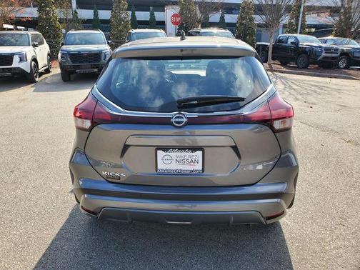 2025 Nissan Kicks S