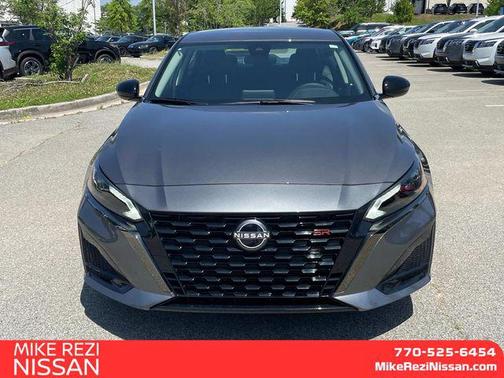 2025 Nissan Altima SR FWD
