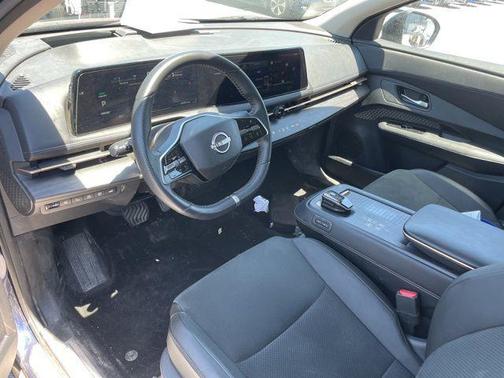 Deep Ocean Blue Pearl/Black Diamond Pearl 2023 Nissan ARIYA EVOLVE+