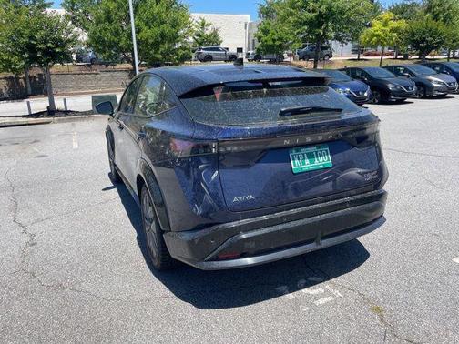 Deep Ocean Blue Pearl/Black Diamond Pearl 2023 Nissan ARIYA EVOLVE+