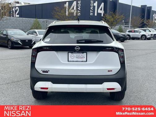 2025 Nissan Kicks SR