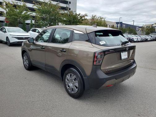 2025 Nissan Kicks S