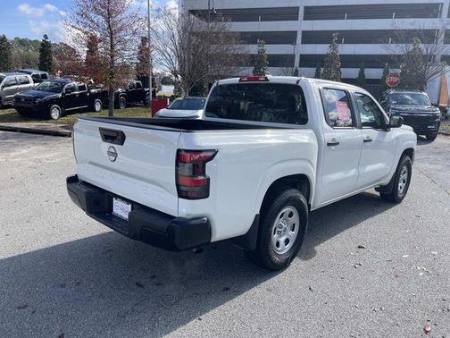 2022 Nissan Frontier S