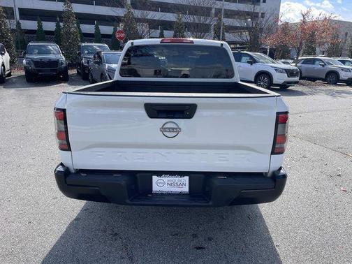 2022 Nissan Frontier S