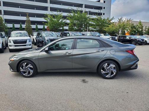 2025 Hyundai ELANTRA Sport