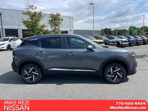 2025 Nissan Kicks SV