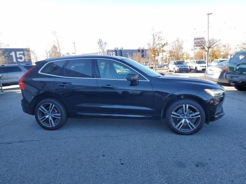 2019 Volvo XC60 T5 Momentum
