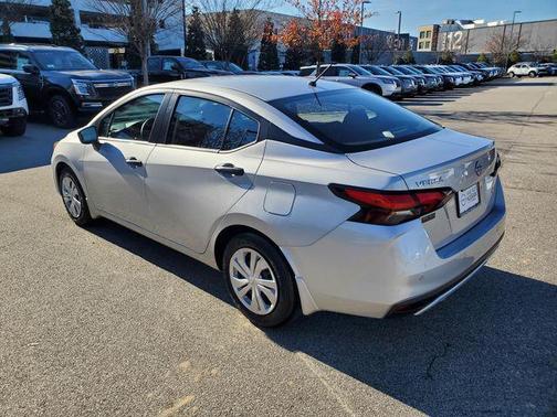 2025 Nissan Versa 1.6 S