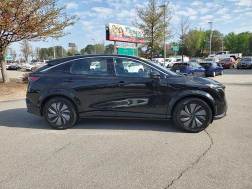 Black Diamond Pearl 2023 Nissan ARIYA EVOLVE+