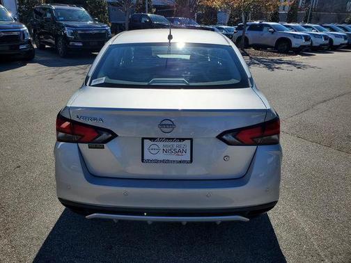 2023 Nissan Versa 1.6 S