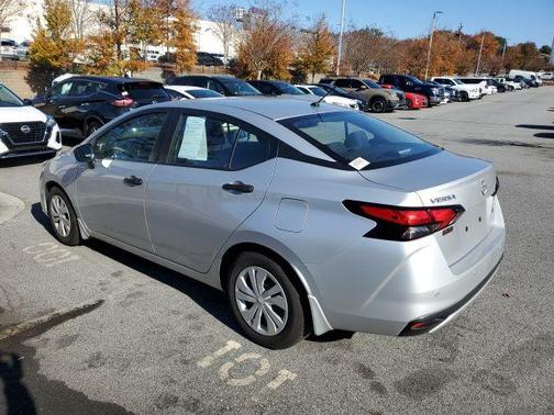 2023 Nissan Versa 1.6 S