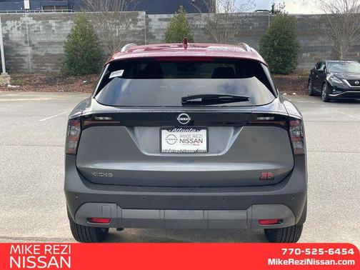 2025 Nissan Kicks SR