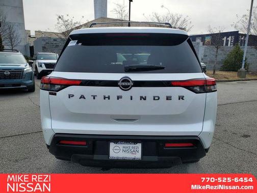 2026 Nissan Pathfinder SV