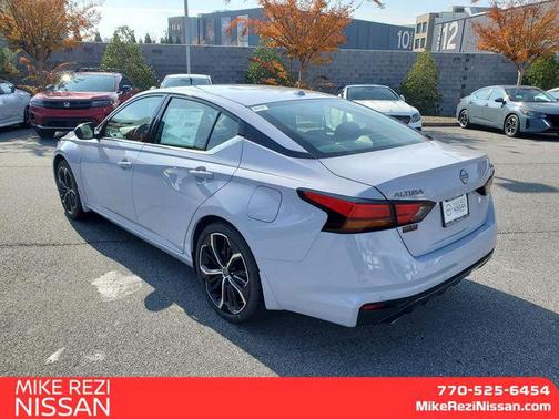 2025 Nissan Altima SR FWD