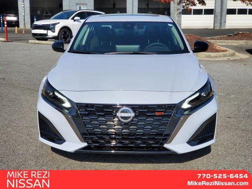 2025 Nissan Altima SR FWD