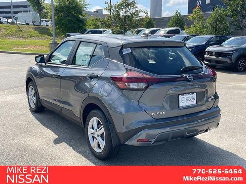 2025 Nissan Kicks S