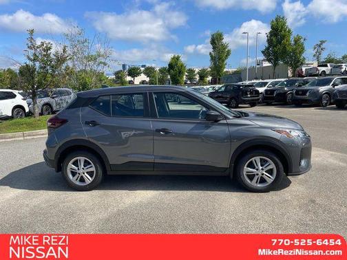 2025 Nissan Kicks S