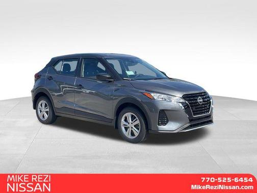 2025 Nissan Kicks S