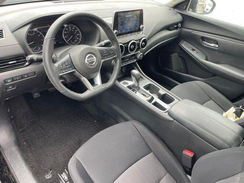 Super Black 2023 Nissan Sentra SV