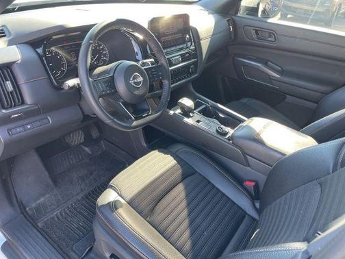 2024 Nissan Pathfinder Rock Creek 4WD