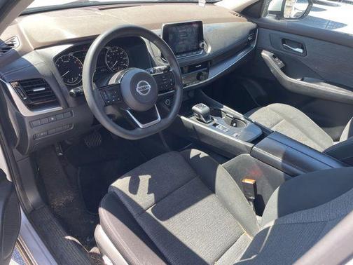 Brilliant Silver Metallic 2021 Nissan Rogue SV