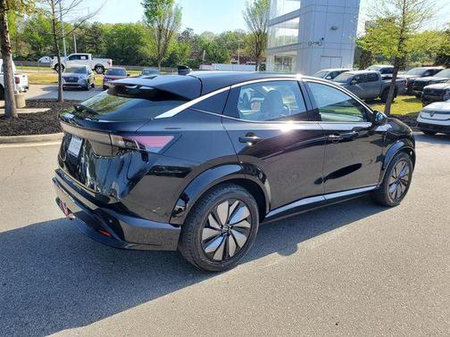 Black Diamond Pearl 2023 Nissan ARIYA ENGAGE