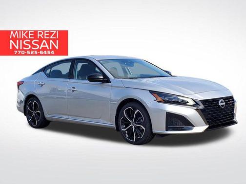 2025 Nissan Altima SR FWD