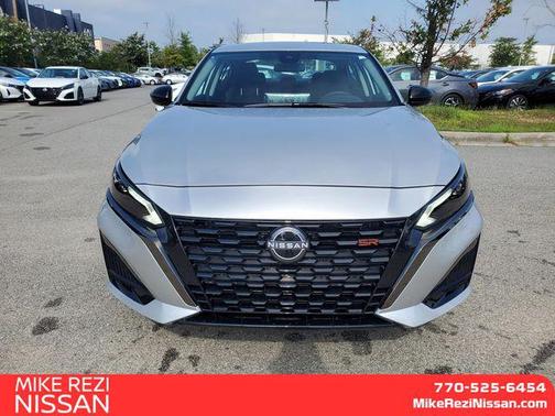 2025 Nissan Altima SR FWD
