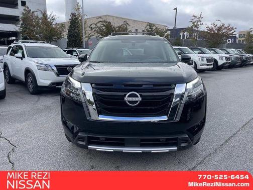 2025 Nissan Pathfinder Platinum 4WD