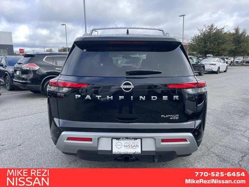 2025 Nissan Pathfinder Platinum 4WD