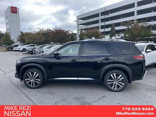 2025 Nissan Pathfinder Platinum 4WD