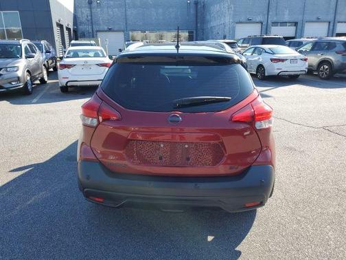 2020 Nissan Kicks SV