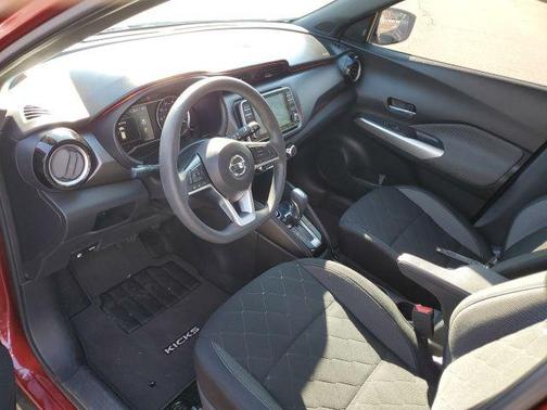 2020 Nissan Kicks SV