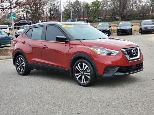 2020 Nissan Kicks SV