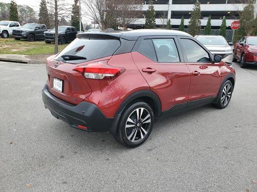 2020 Nissan Kicks SV