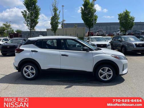 2025 Nissan Kicks S