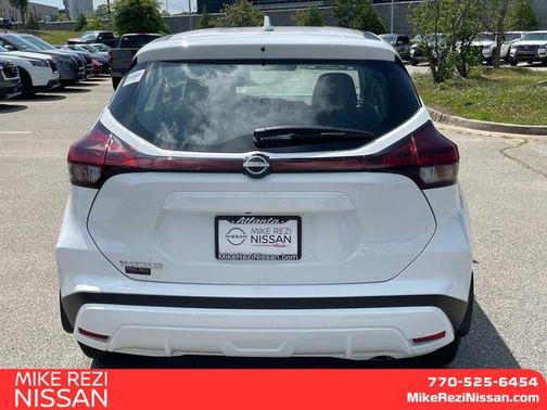 2025 Nissan Kicks S