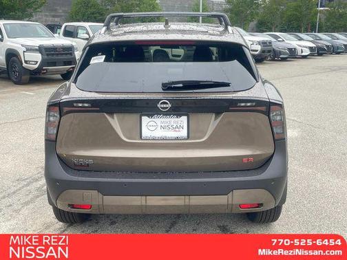 2025 Nissan Kicks SR