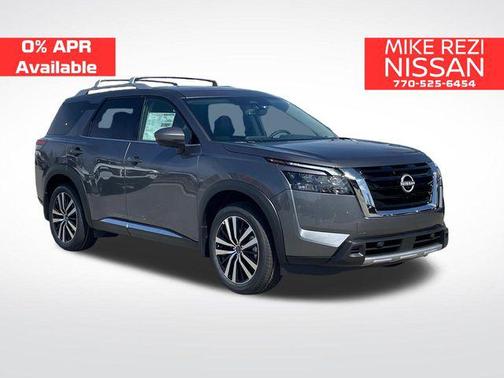 2025 Nissan Pathfinder Platinum FWD