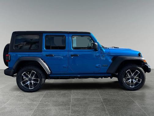 2025 Jeep Wrangler 4xe Sport S
