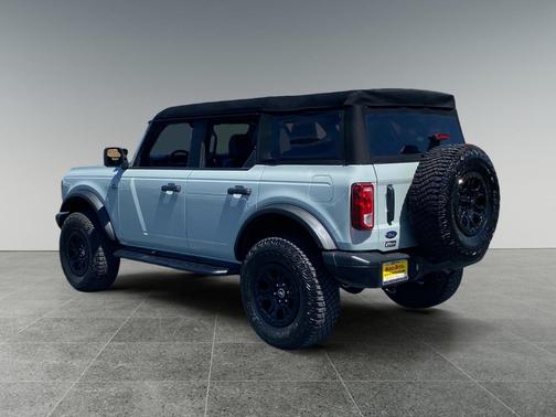 CACTUS GRAY 2024 Ford Bronco Black Diamond